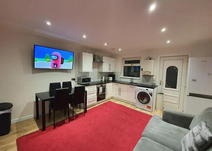 Modern House Close To Glasgow Green