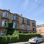 Unique Character 2Bd, In Heart Of West End