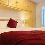 Cozy Nights Svp Detached House