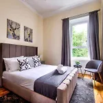 Stunning 5 Bedroom Apt, Close To City Centre, Sec, Hydro And Motorway