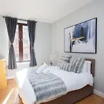 Modern And Refurbished Flat In Merchant City