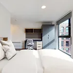 Private Bedrooms With Shared Kitchen, Studios And Apartments At Canvas Glasgow Near The City Centre
