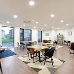 For Students Only Bright Ensuite At St Mungo\'S In Glasgow