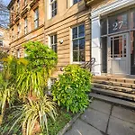 Unique Victorian Home In Glasgow