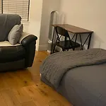 Top Floor West End Apartment - Partick, Glasgow
