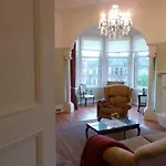 Elegant Victorian Apartment In Glasgow\'S West End