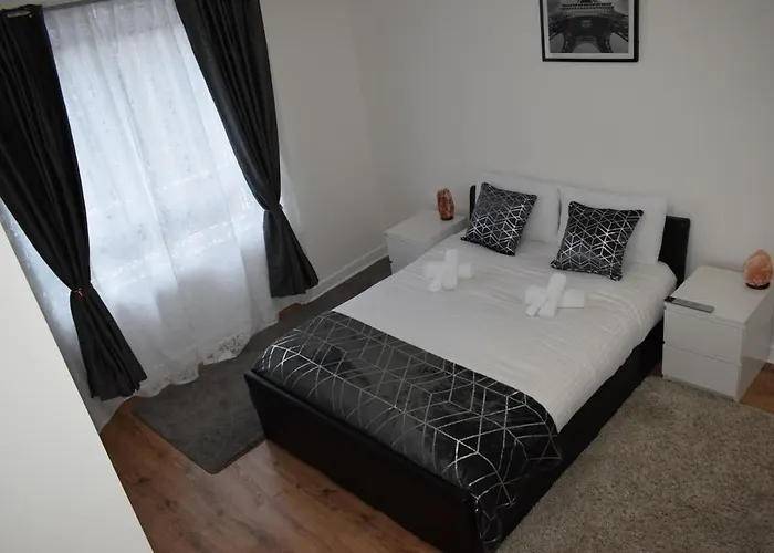Glasgow Lovely Apartment D&N