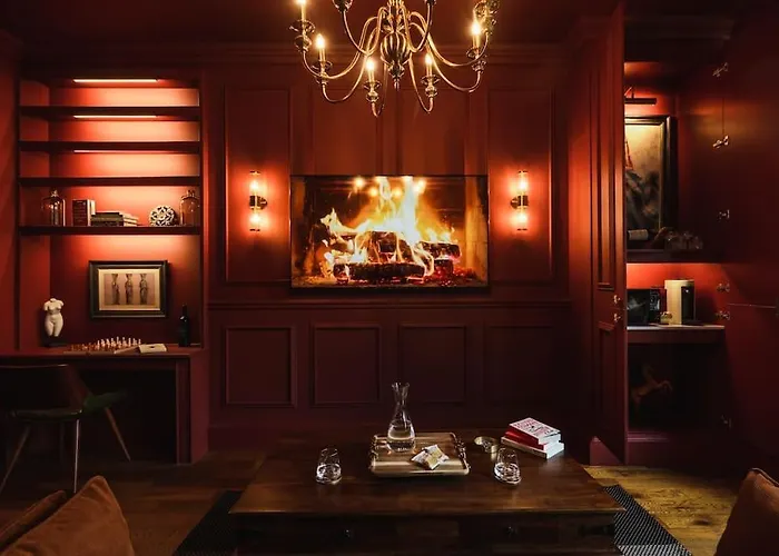 Huntly House - A Residence Like No Other