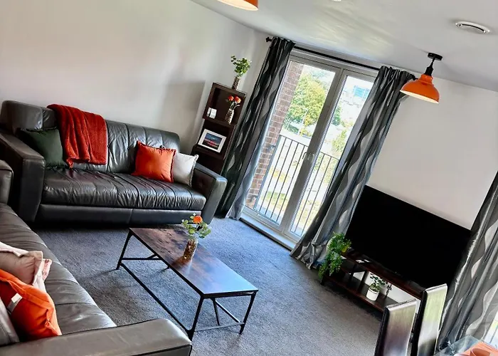 Radiant Homes Central Glasgow 2 Bedrooms 2 Bathrooms Free Parking