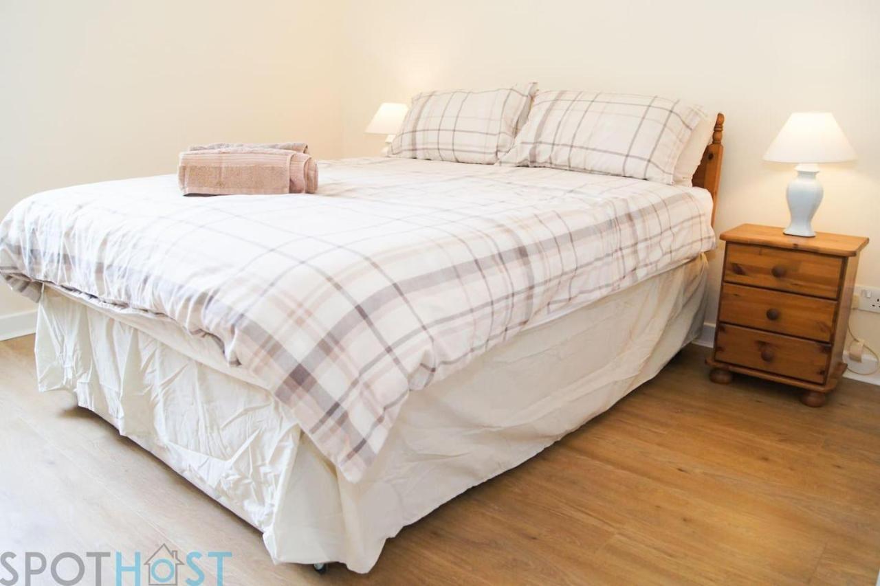 Exeter Drive Flat Apartment *
