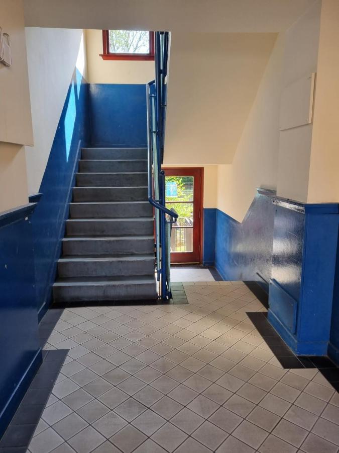 Carnarvon Street Centre