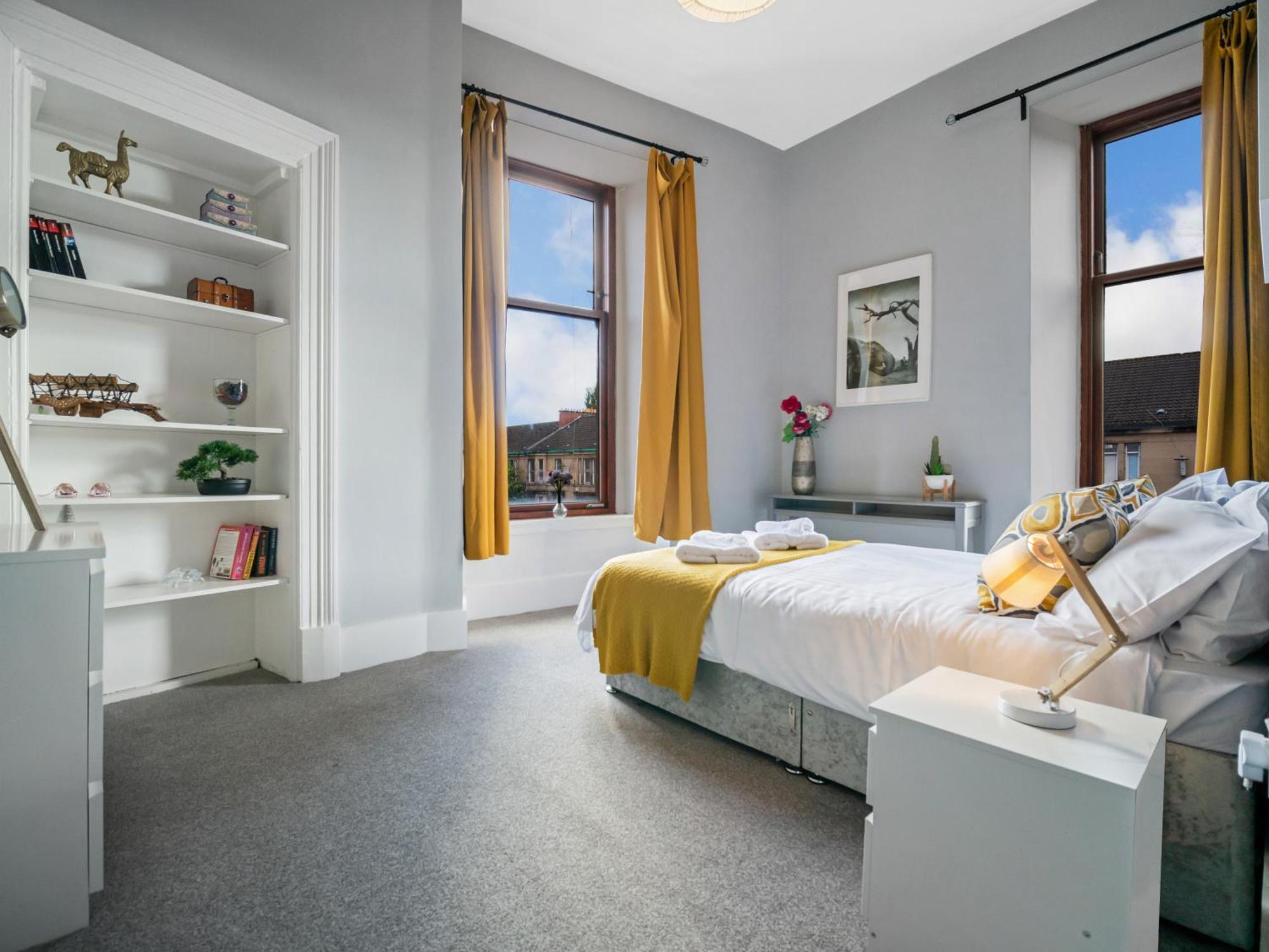 Luxurious Nr Subway Apartment Glasgow