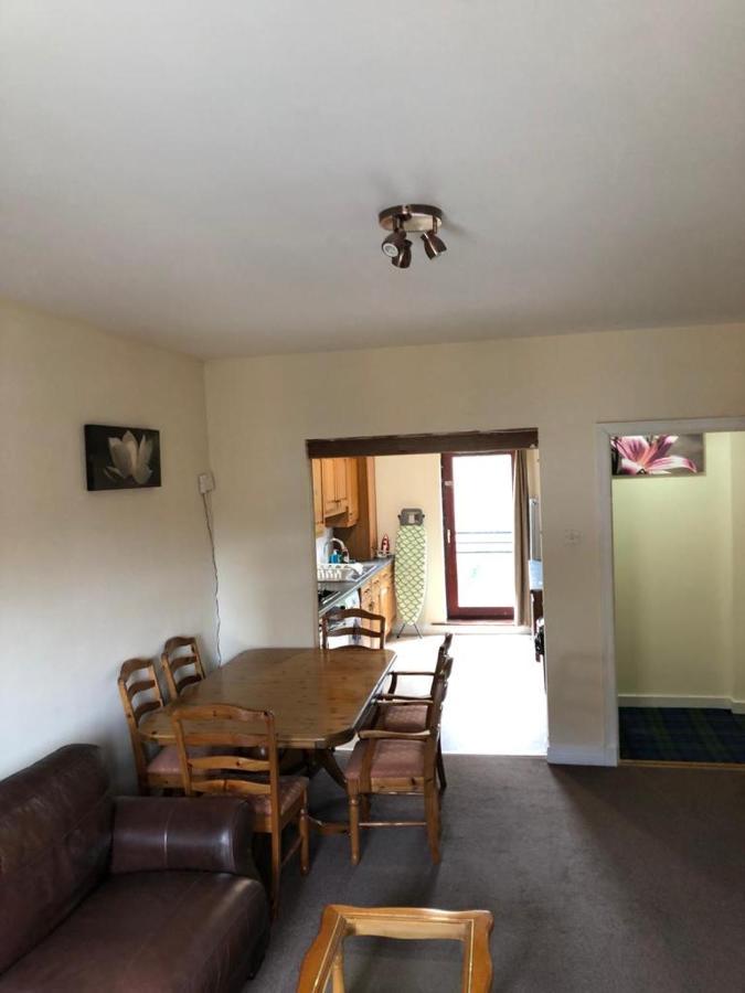 Carnarvon Street Centre *