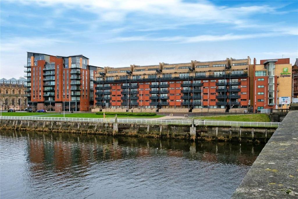 Apartment Centre G1 Penthouse With Riverviews - Duplex *