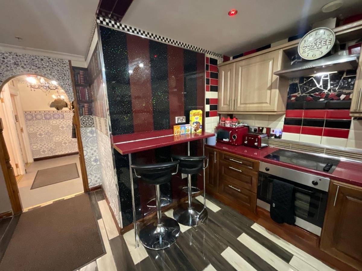 Glasgow City Multi Locations Guests House