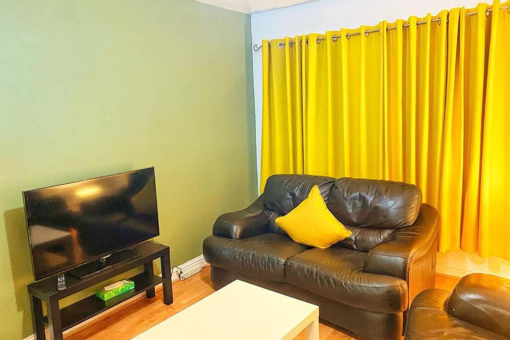 Cozy Nights - Shields Rd Apartment *
