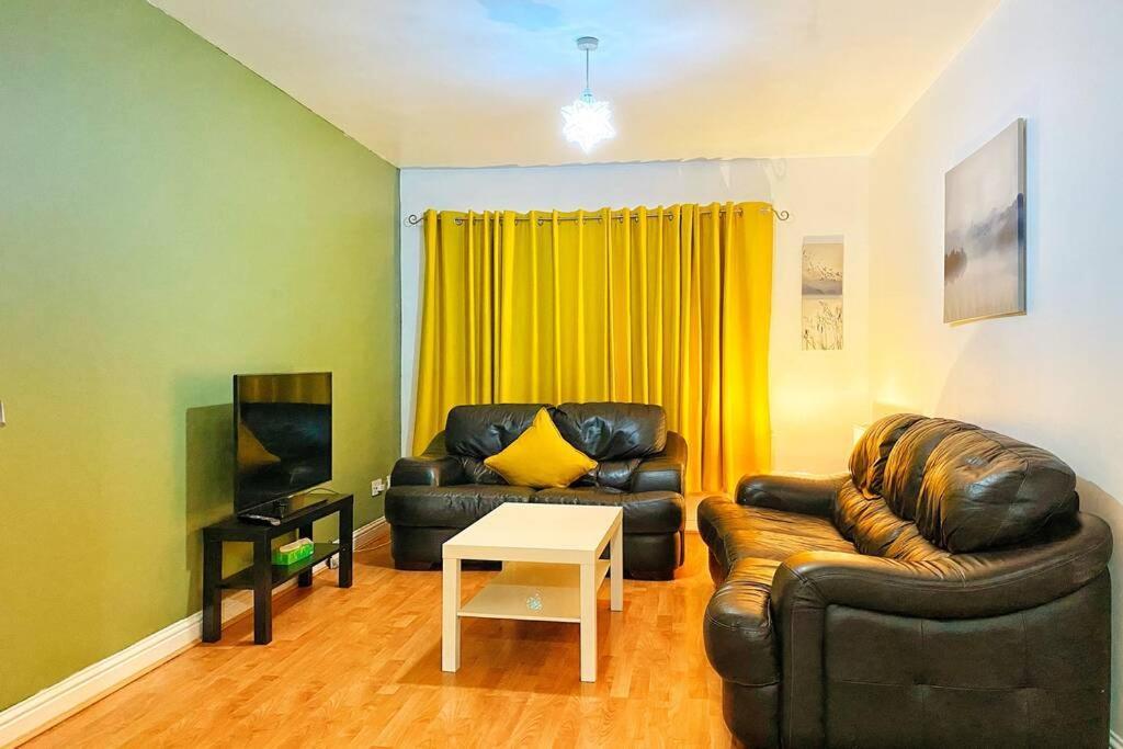 Cozy Nights - Shields Rd Apartment