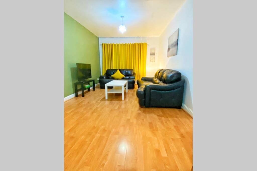 Cozy Nights - Shields Rd *
