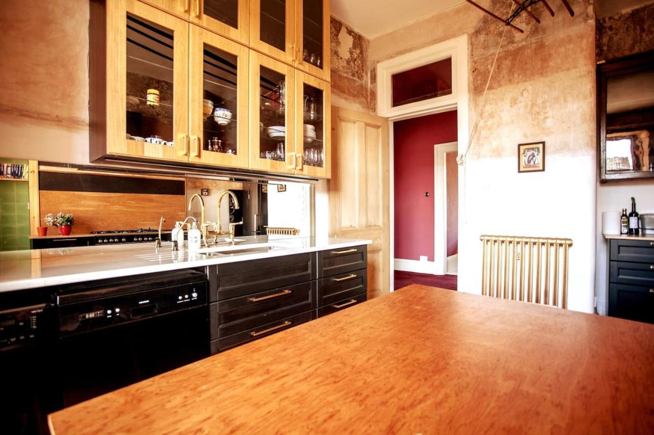 Unique Character 2bd, In Heart Of West End