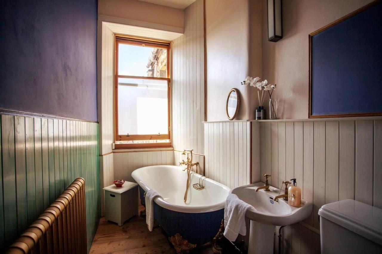 Unique Character 2bd, In Heart Of West End Apartment Glasgow
