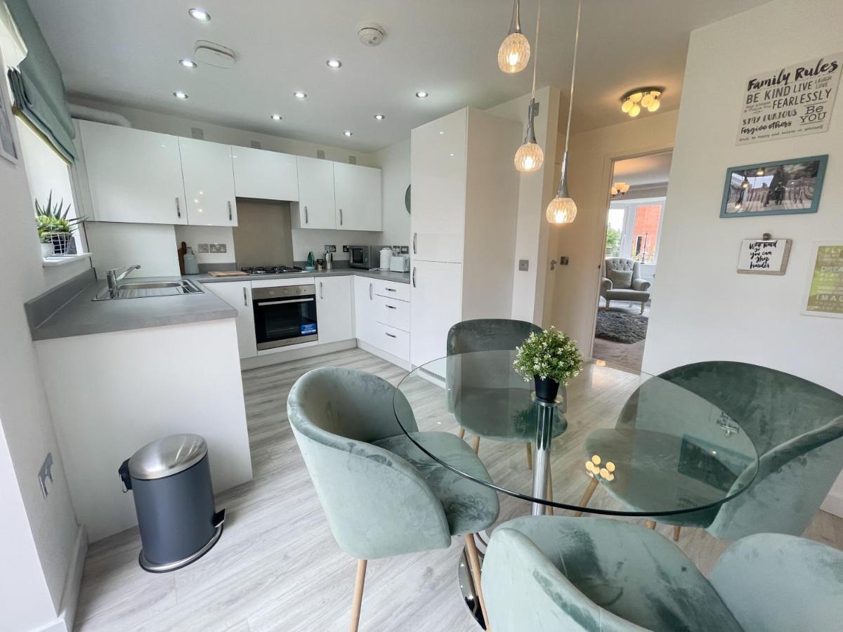 Newly Developed 3 Bedroom * Glasgow