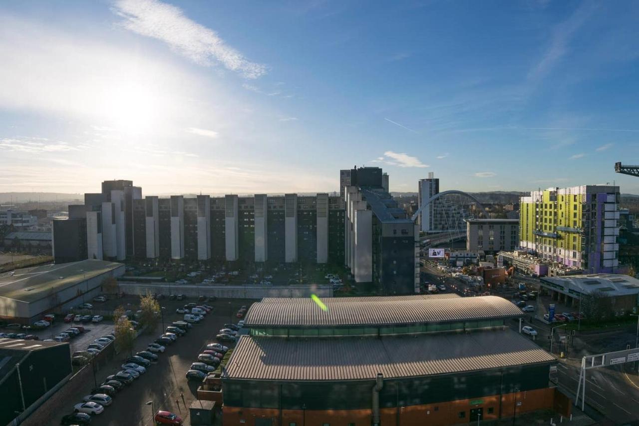 Modern 2 Bed Apartment, Next To Hydro And Secc! * Glasgow