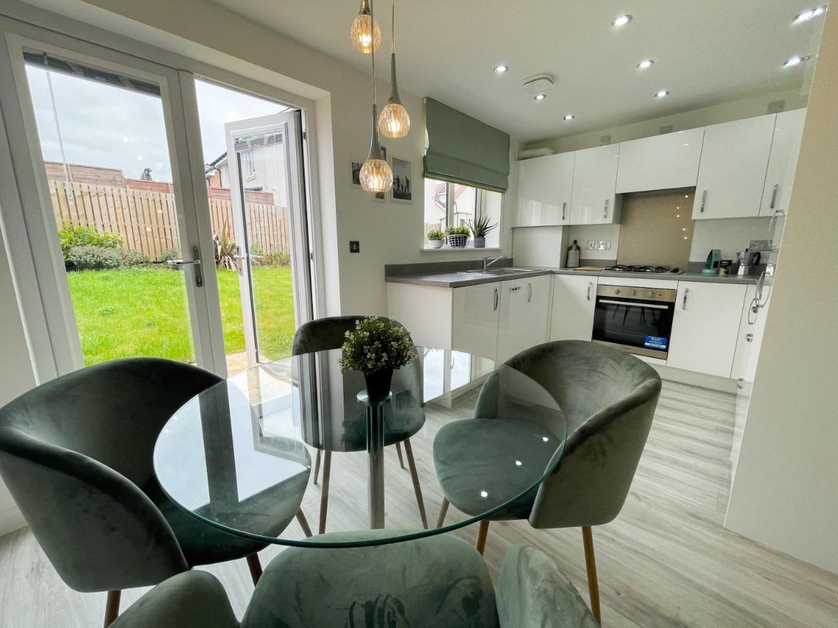 Newly Developed 3 Bedroom * Glasgow