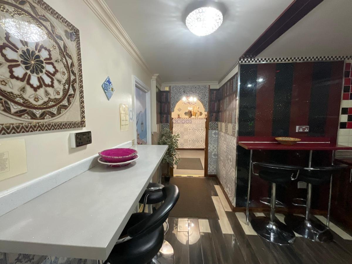 Apartment Glasgow City Multi Locations Guests House
