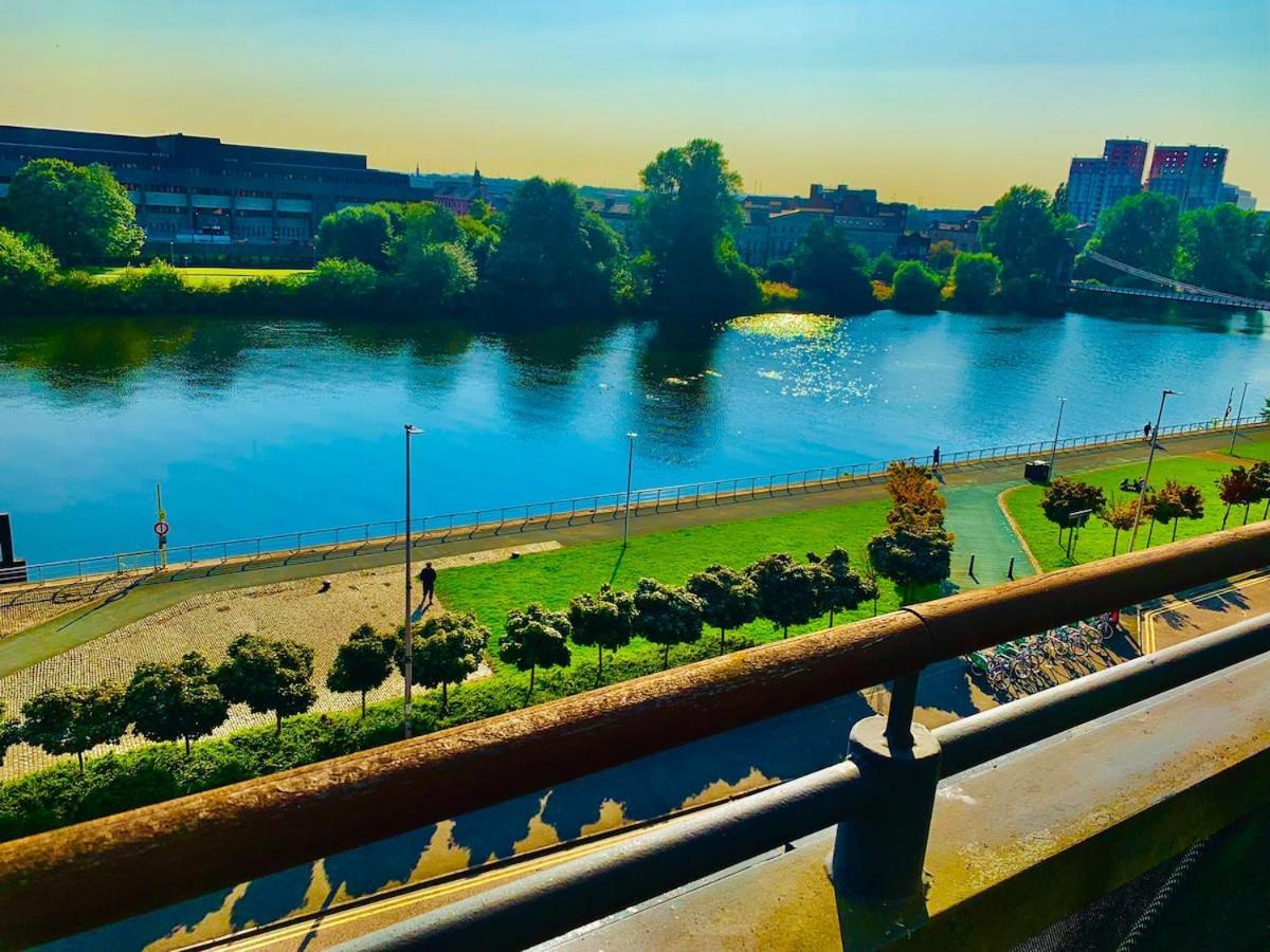 Centre G1 Penthouse With Riverviews - Duplex *