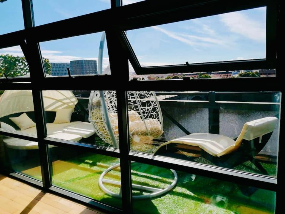 Centre G1 Penthouse With Riverviews - Duplex Apartment