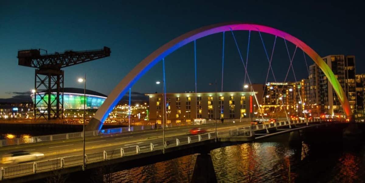 Centre G1 Penthouse With Riverviews - Duplex Apartment Glasgow