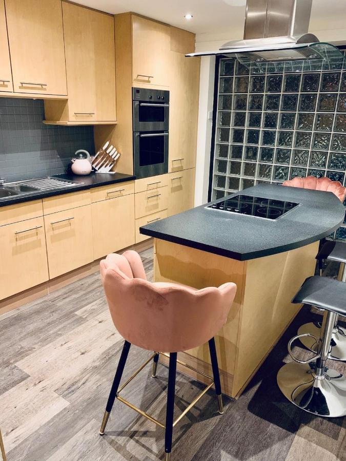 Apartment Centre G1 Penthouse With Riverviews - Duplex *