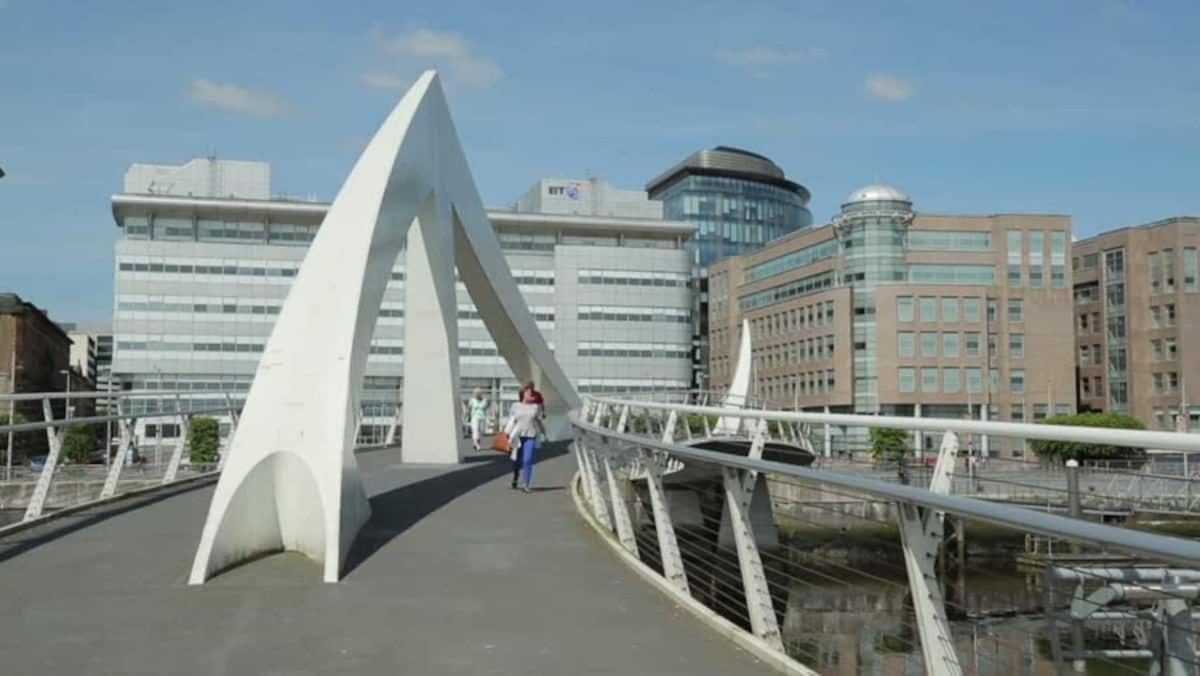 Centre G1 Penthouse With Riverviews - Duplex * Glasgow