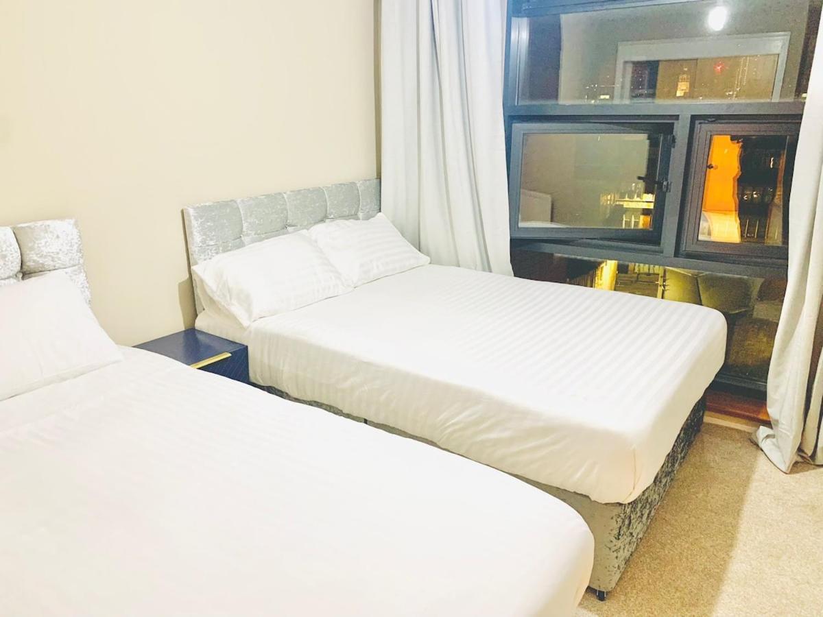 Centre G1 Penthouse With Riverviews - Duplex *