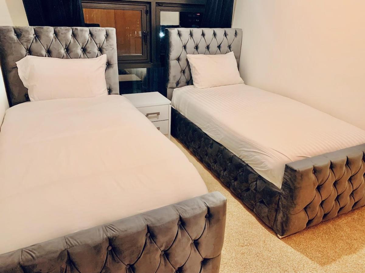 Centre G1 Penthouse With Riverviews - Duplex