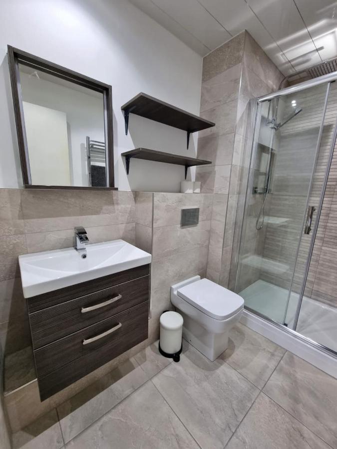 Hydro Secc 2 Bed Luxury Apartment Glasgow