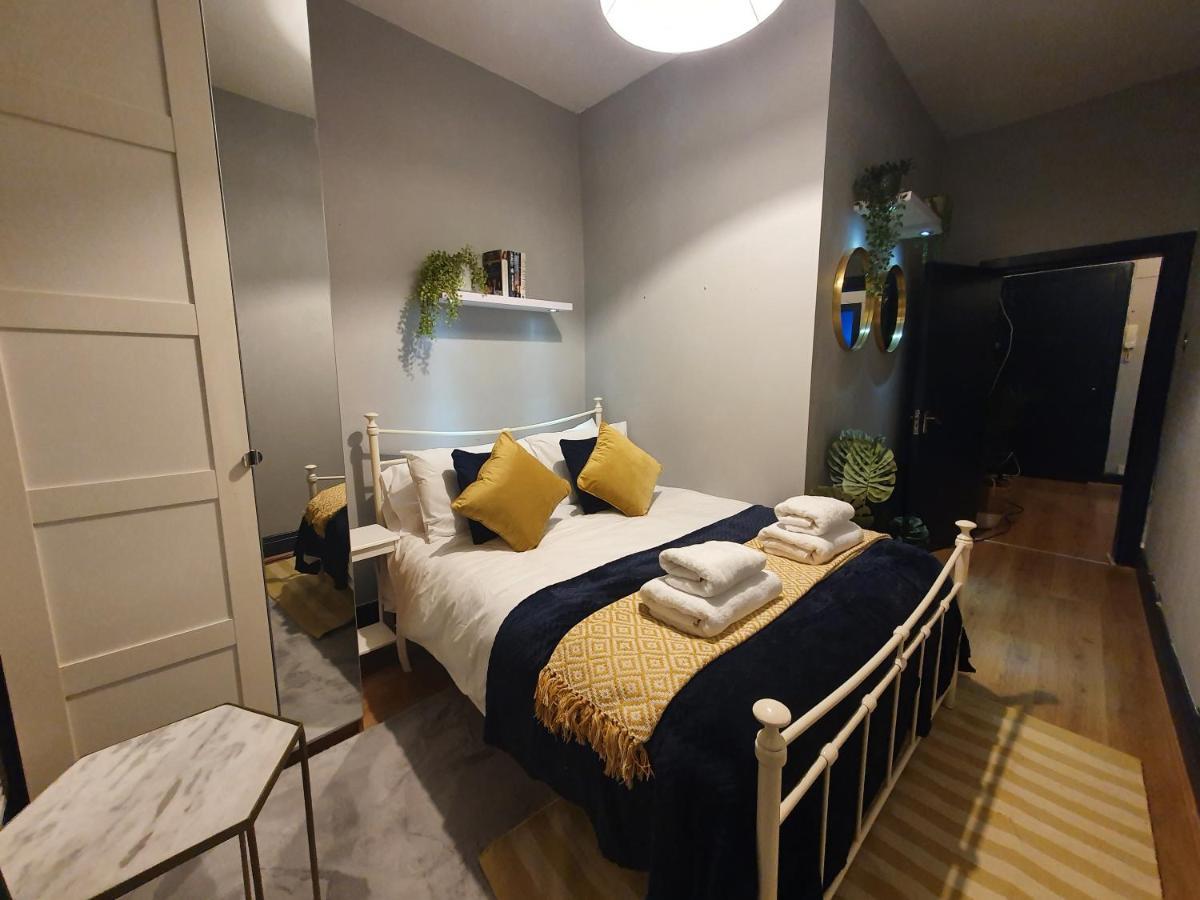 Cosy 3 Bedroom Flat In Centre