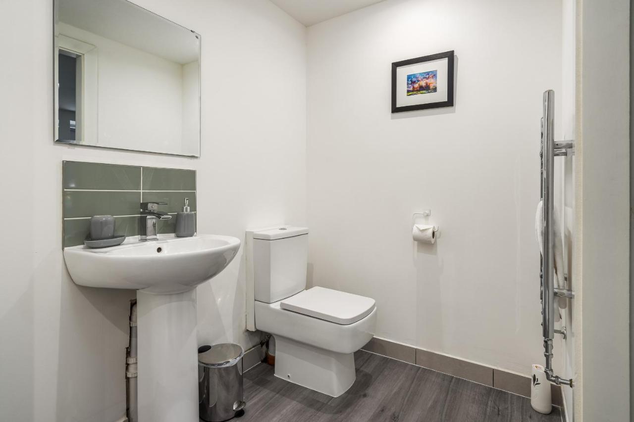 The Renfrew 4-bedroom, Centre Glasgow