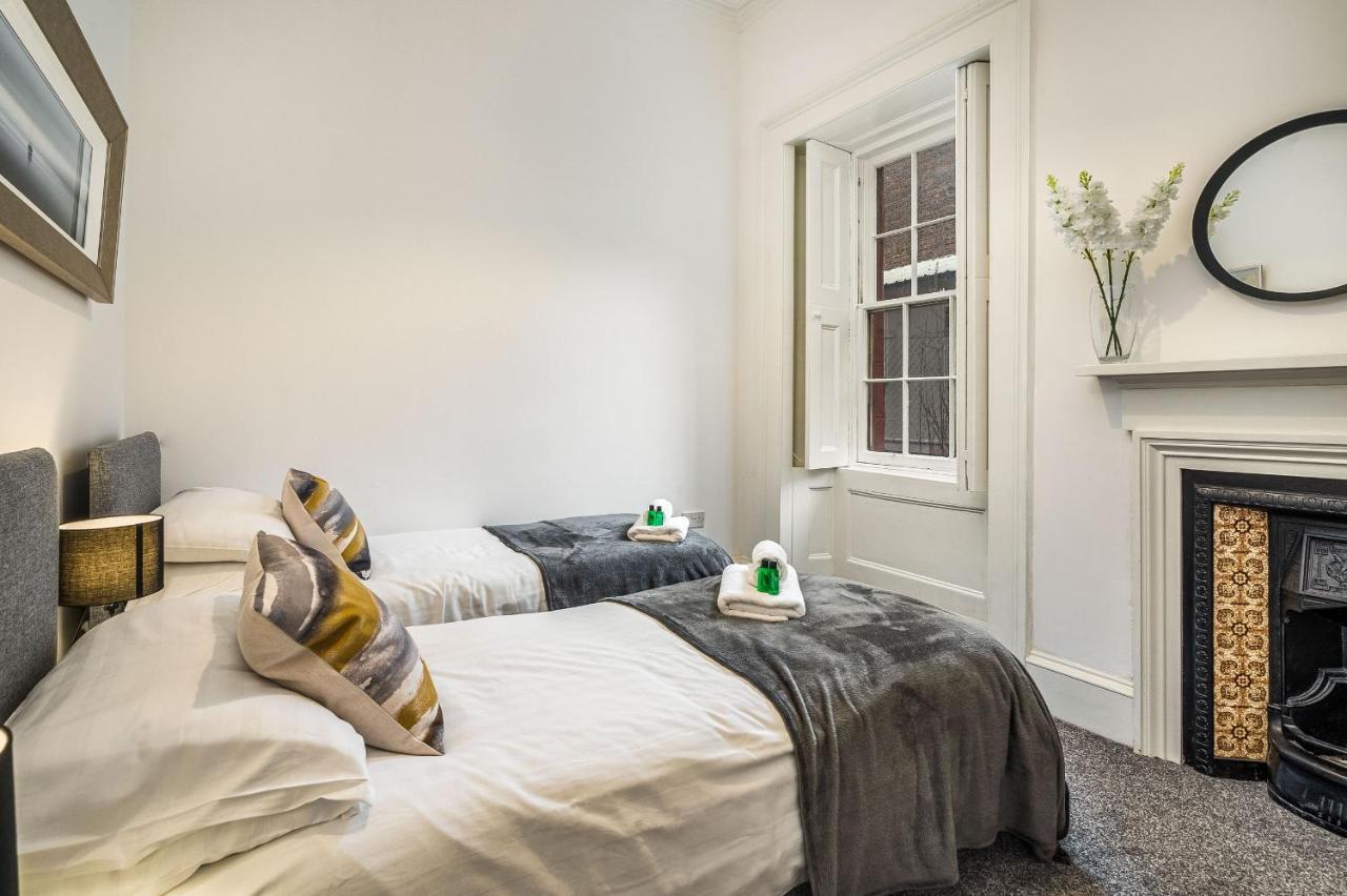 The Renfrew 4-bedroom, Centre Glasgow