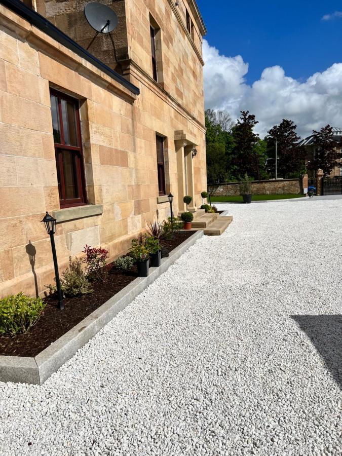 Beautiful 4-bed In