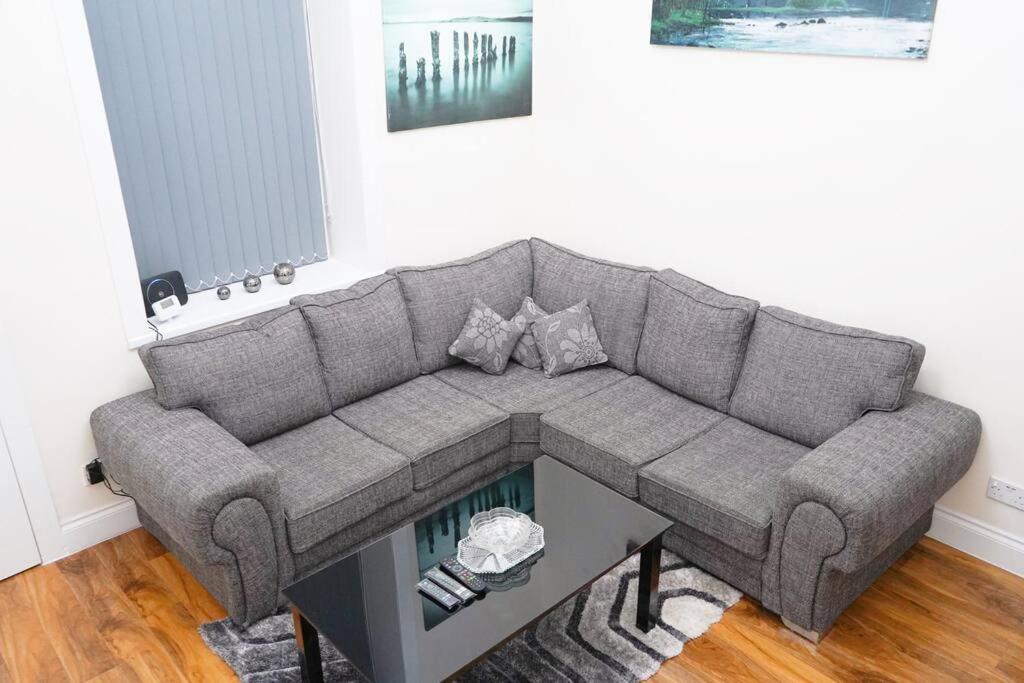 - 2 Bedroom
