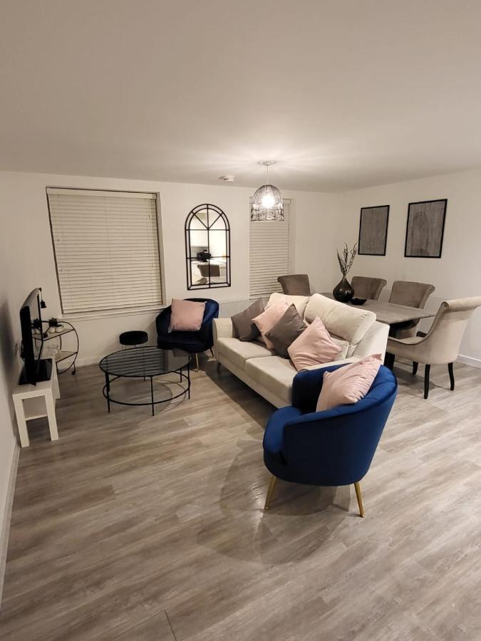 Gorgeous In The Town By Ap Management. Apartment