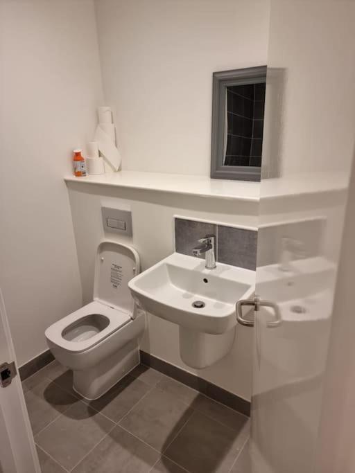 Gorgeous In The Town By Ap Management. Apartment Glasgow