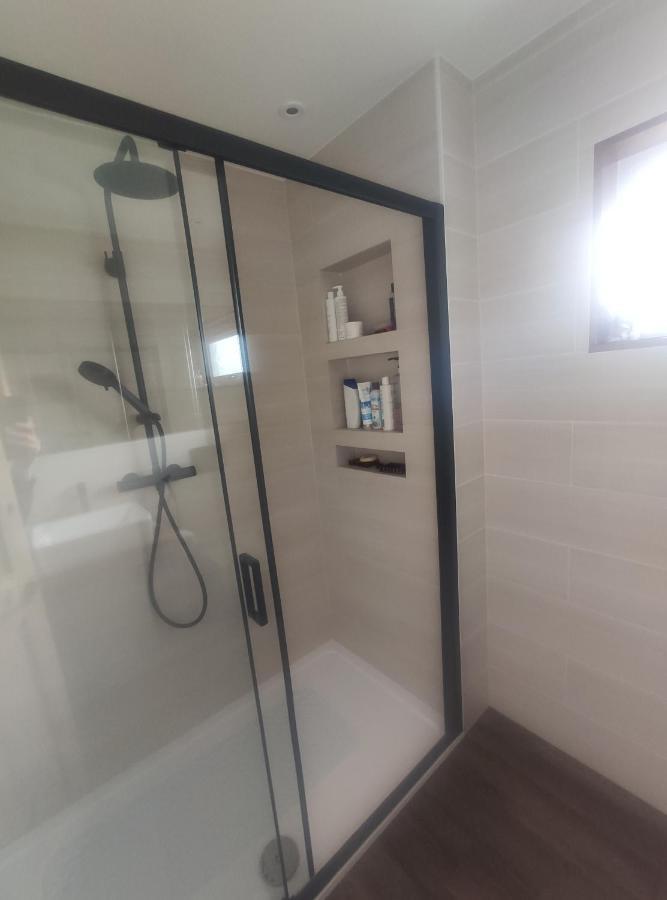 Single Bedroom In Quiet Neighbourhood Glasgow