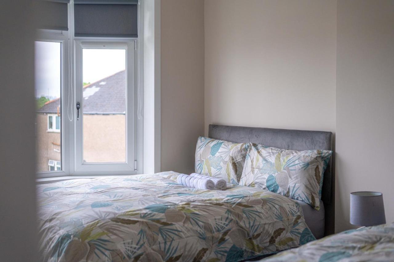 Homely House: 4-bedroom Comfort Near Centre * Glasgow