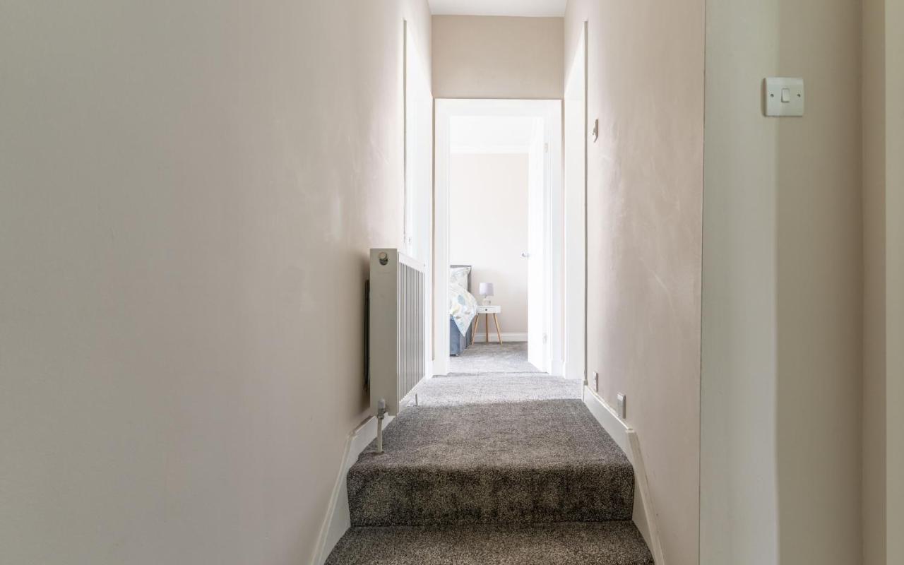 Homely House: 4-bedroom Comfort Near Centre * Glasgow