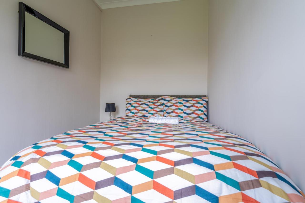 Apartment Homely House: 4-bedroom Comfort Near Centre Glasgow