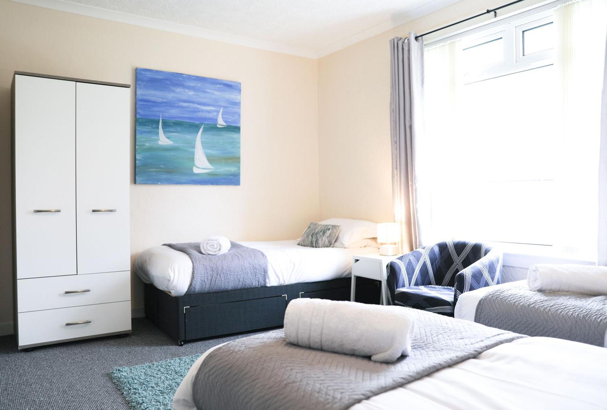 Apartment Glasgow, 3 Bed Close To Centre, Free Street Parking Glasgow