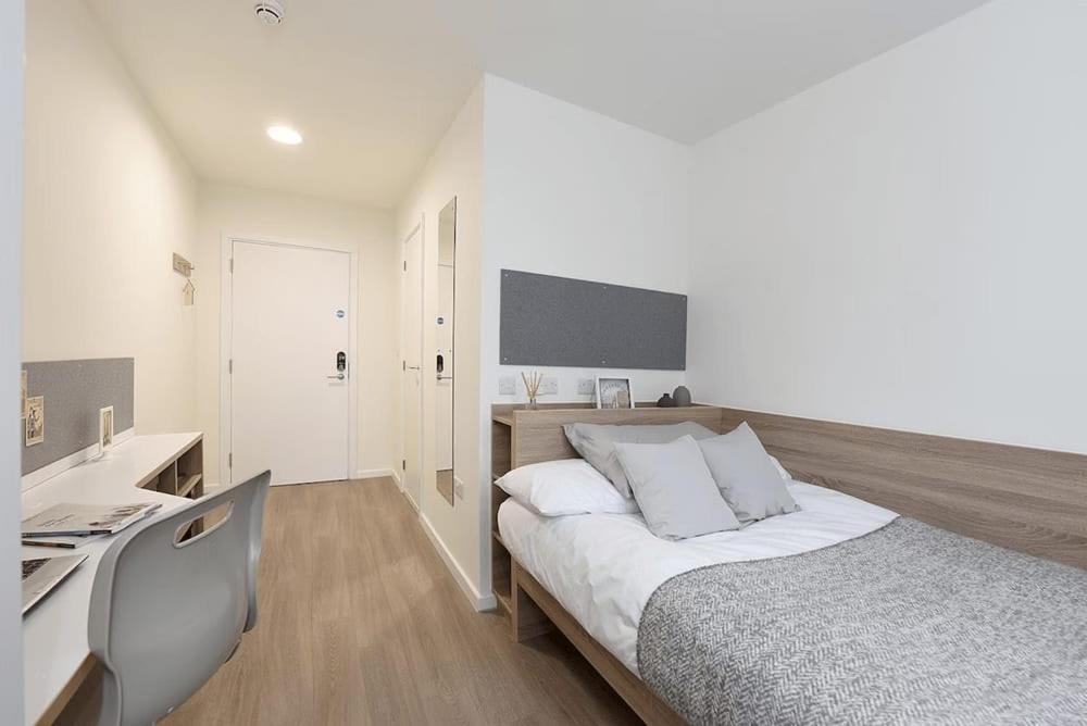 Apartment Bright Ensuite At St Mungo's In Glasgow