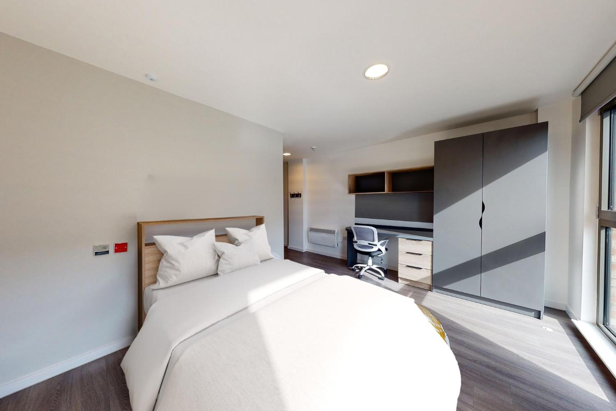 Canvas Glasgow: Private And With Shared Kitchen Near Centre Apartment